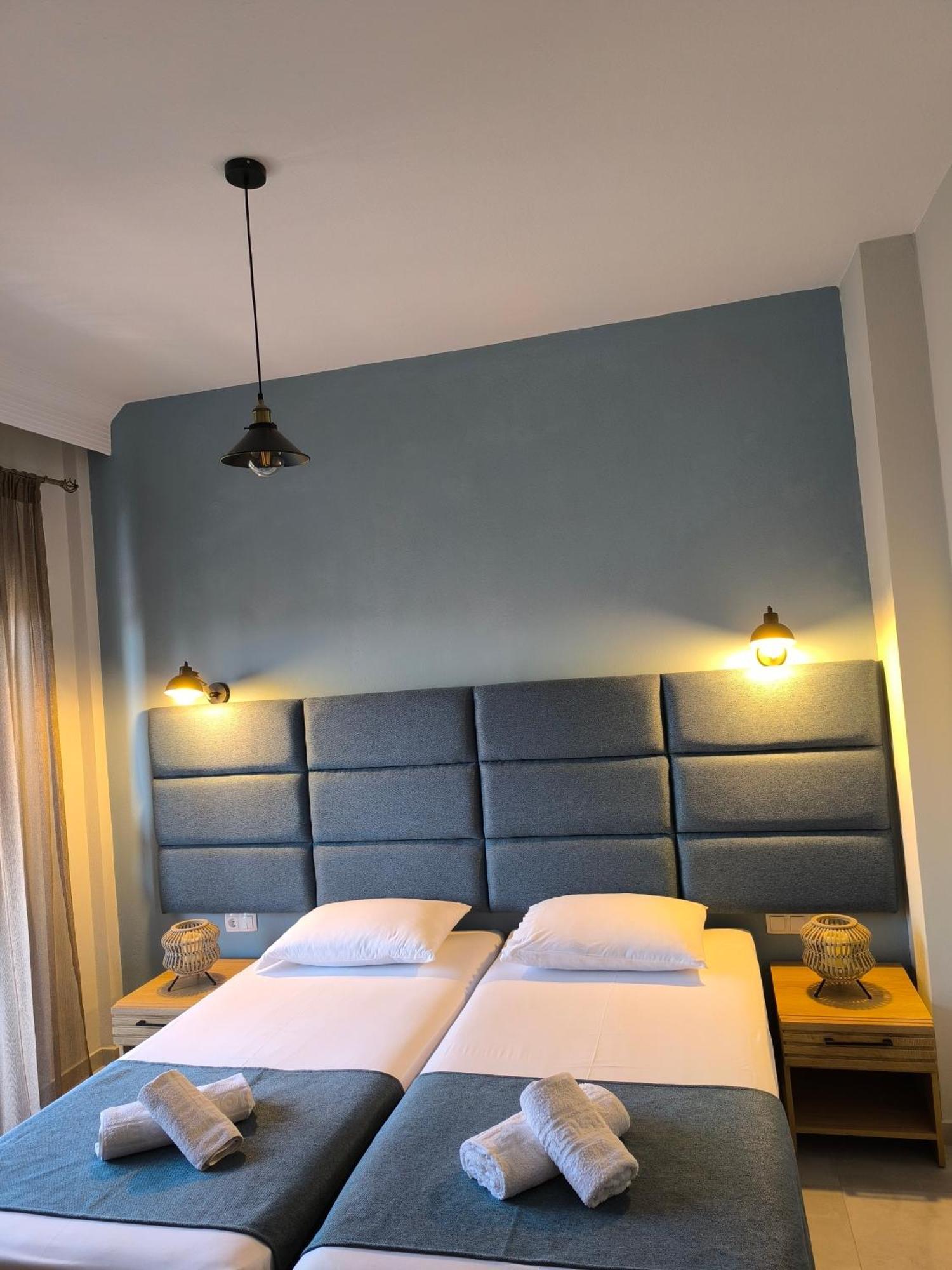Maria Rooms To Let Ouranoupoli Exterior foto